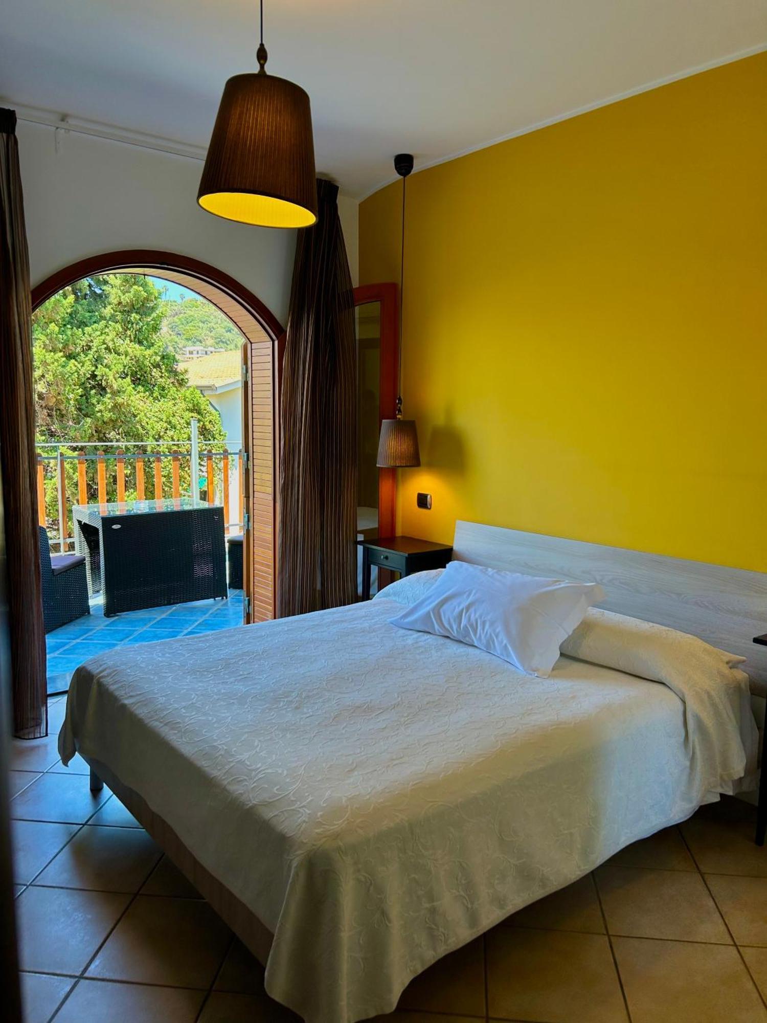 B&B Villa Rodriguez Milazzo Dış mekan fotoğraf